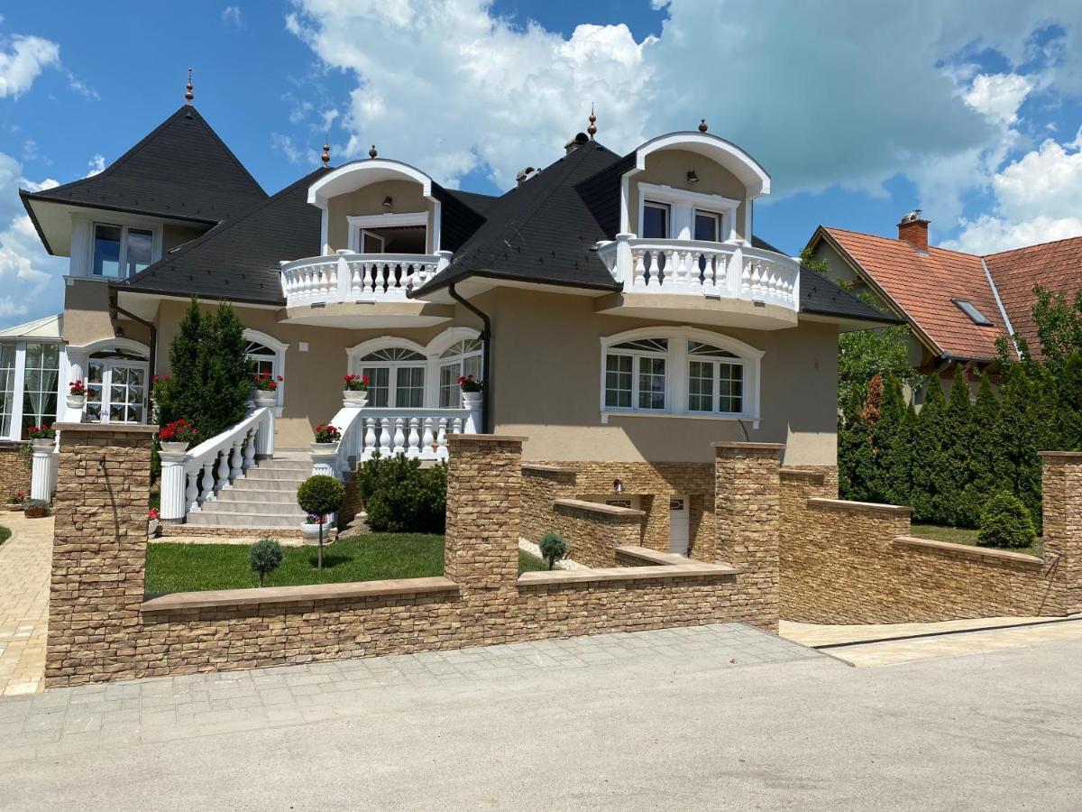 Panka Vendégház Emeleti Apartamento Balatonboglár Exterior foto